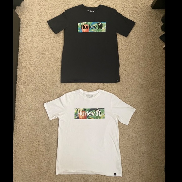 2 Hurley T-Shirts (kids) - Picture 1 of 2
